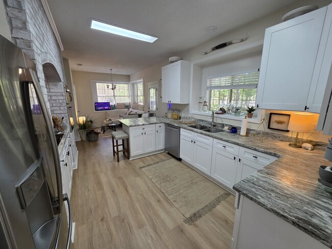 Building Photo - 9369 Buck Haven Trail