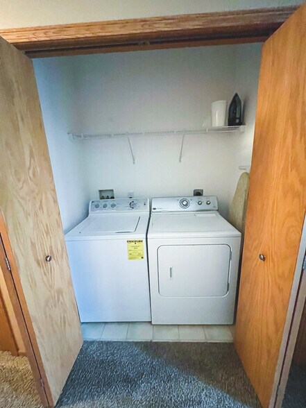 Building Photo - 1552 Deerfield Dr