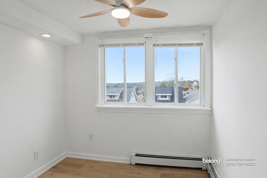 Building Photo - 2309 Valera Ave