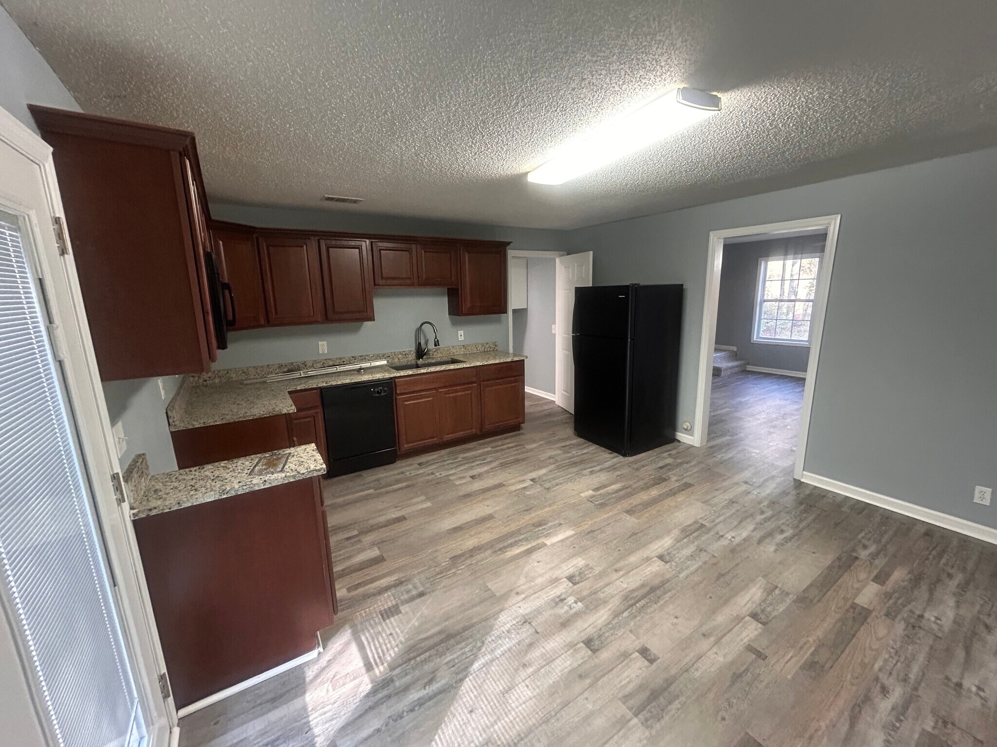 Building Photo - 6370 Harrison Pike