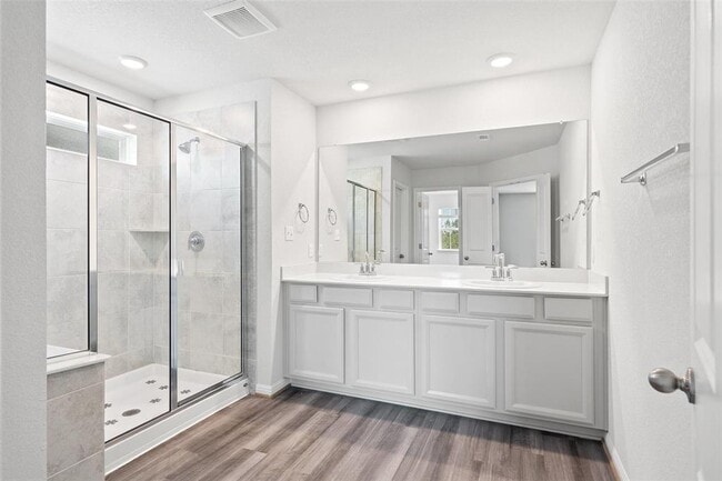 Building Photo - Big Sky Ranch 3-Bedroom/2.5 Bath - Drippin...