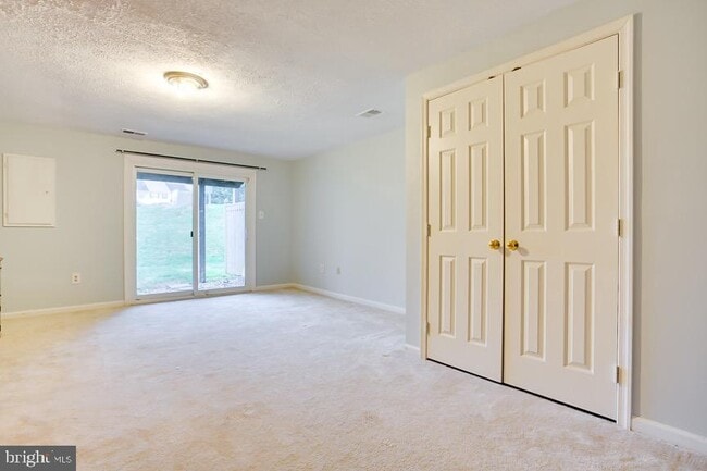 Building Photo - 12867 Mill House Ct