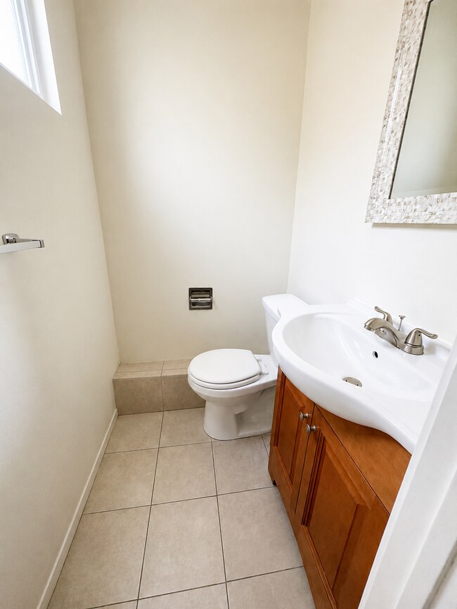 Building Photo - Freshly Updated 3 Bedroom Home in the Heart of Livermore!