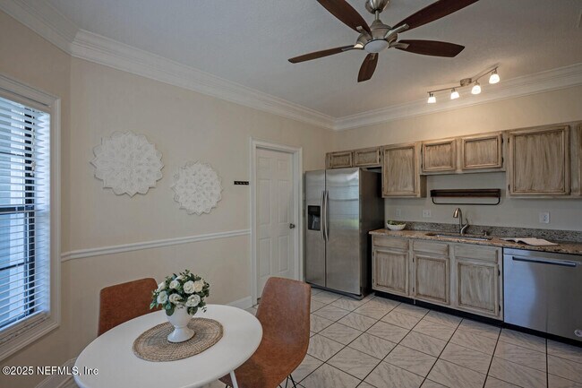 Building Photo - 2958 Lantana Lakes Dr E