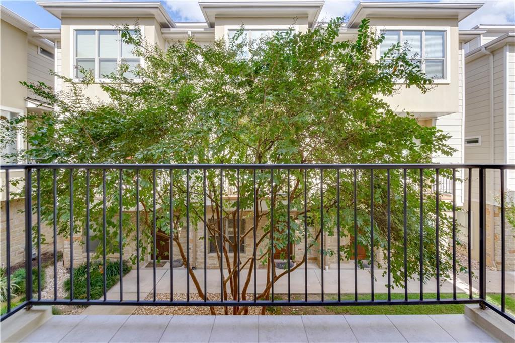 Building Photo - 1115 Kinney Ave