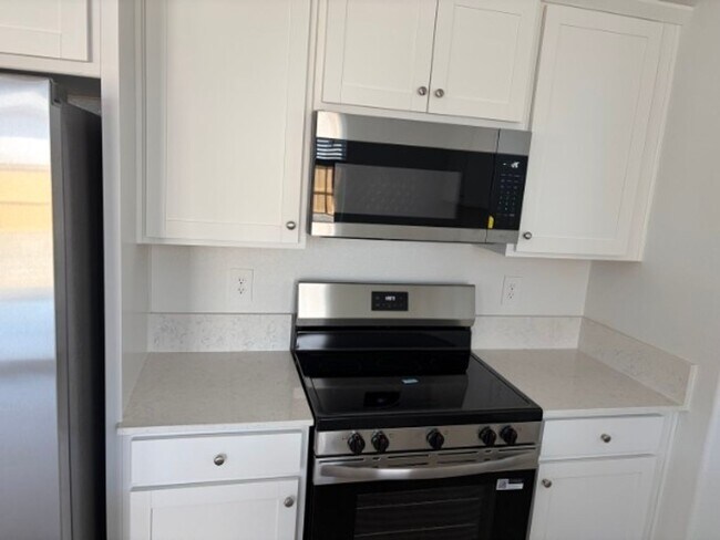 Building Photo - 3501 Eventide Ave