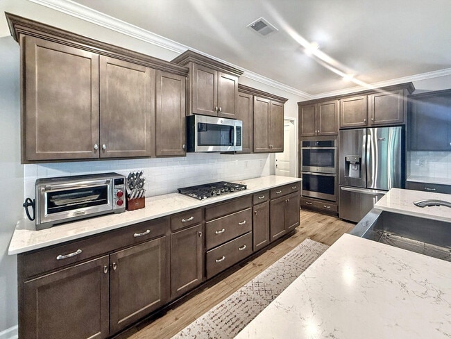 Building Photo - 524 Harbour Pointe Dr