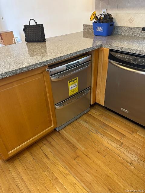 Building Photo - 209-38 46th Rd