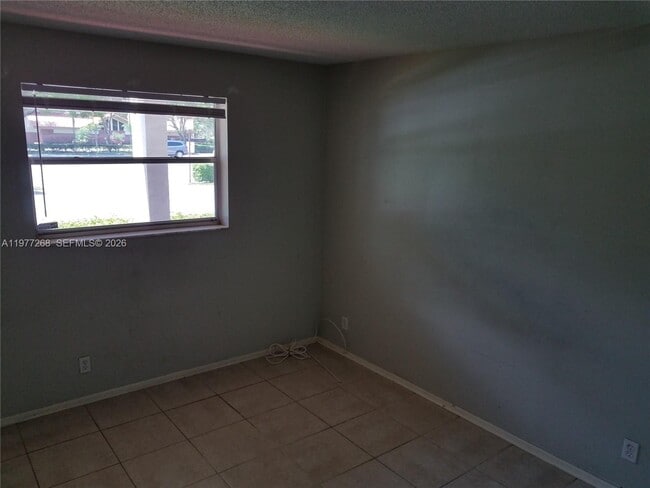 Building Photo - 8605 W Sample Rd