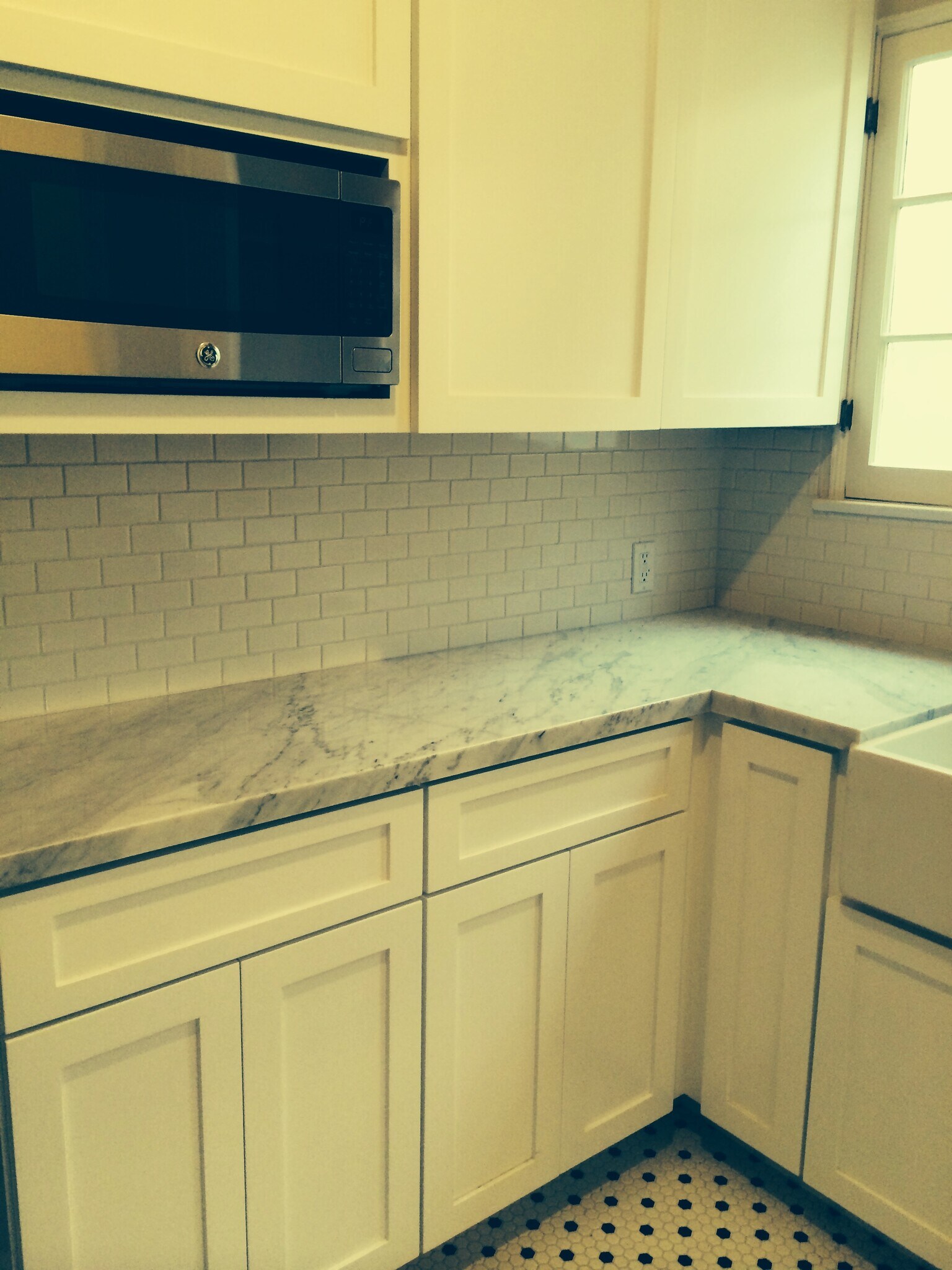 Kitchen Counters - 9560 1/2 W Olympic Blvd