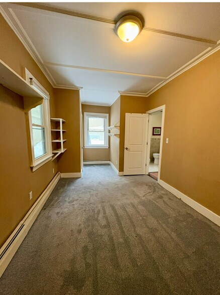 Building Photo - 51 Church St