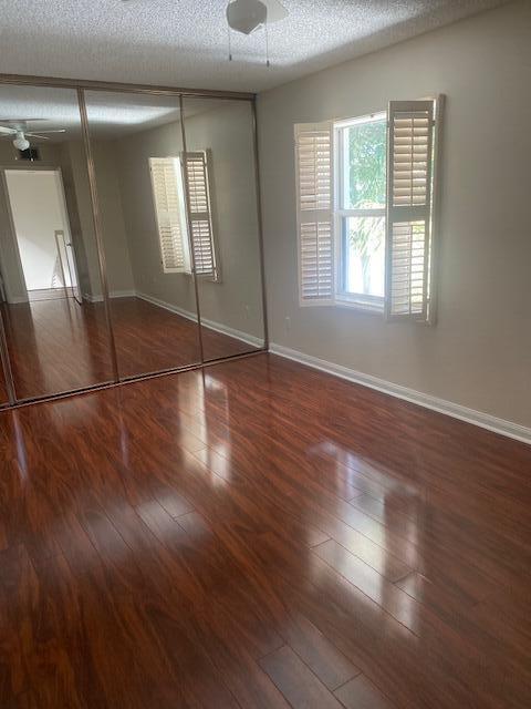 Building Photo - 4701 Roxbury Ct