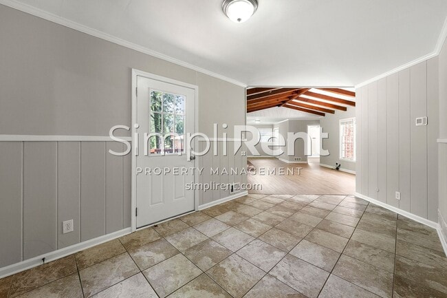 Building Photo - Charming 4 Bd / 2 Bath in College Park!