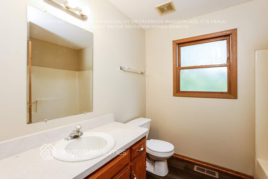 Building Photo - 1714 Great Falls Dr