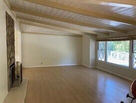 Building Photo - 4748 Zelzah Ave