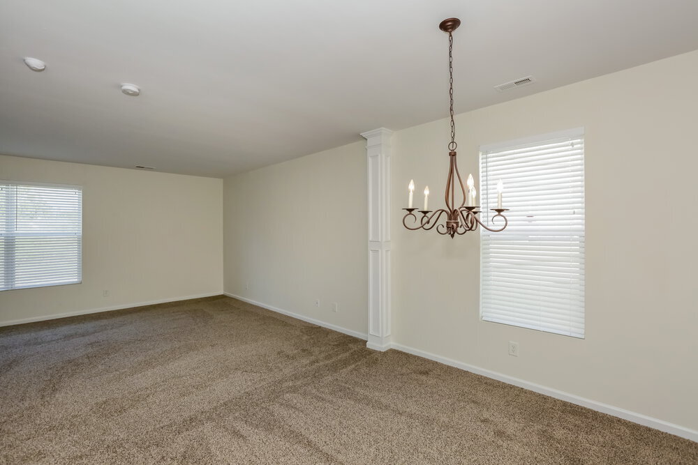 Building Photo - 6731 Sequoia Hills Dr