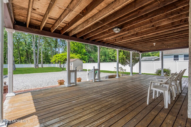 Building Photo - 1280 Whitesville Rd