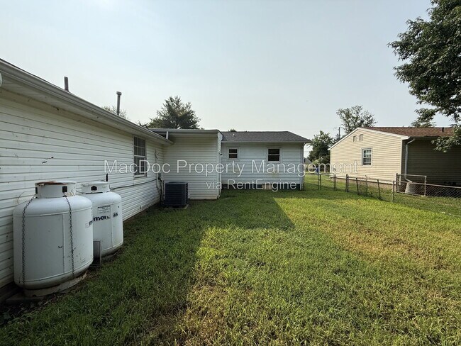 Building Photo - 209 Hamilton St