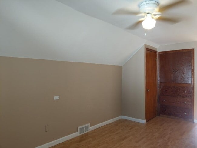 Building Photo - 32626 Sheridan St