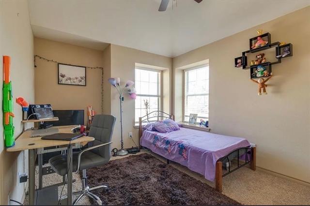 Building Photo - 3900 Fernando Dr