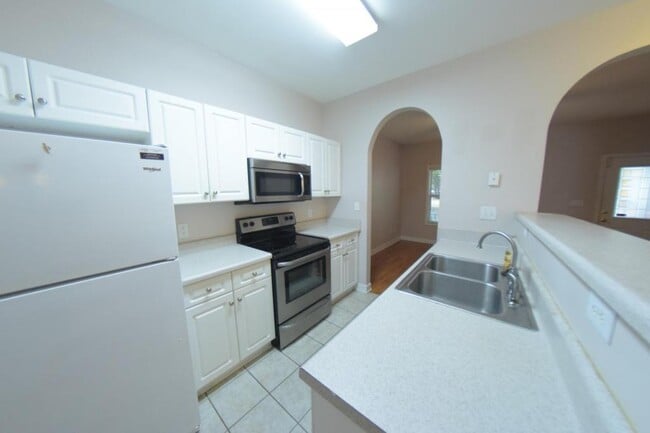 Building Photo - 12474 Stone Garden Dr