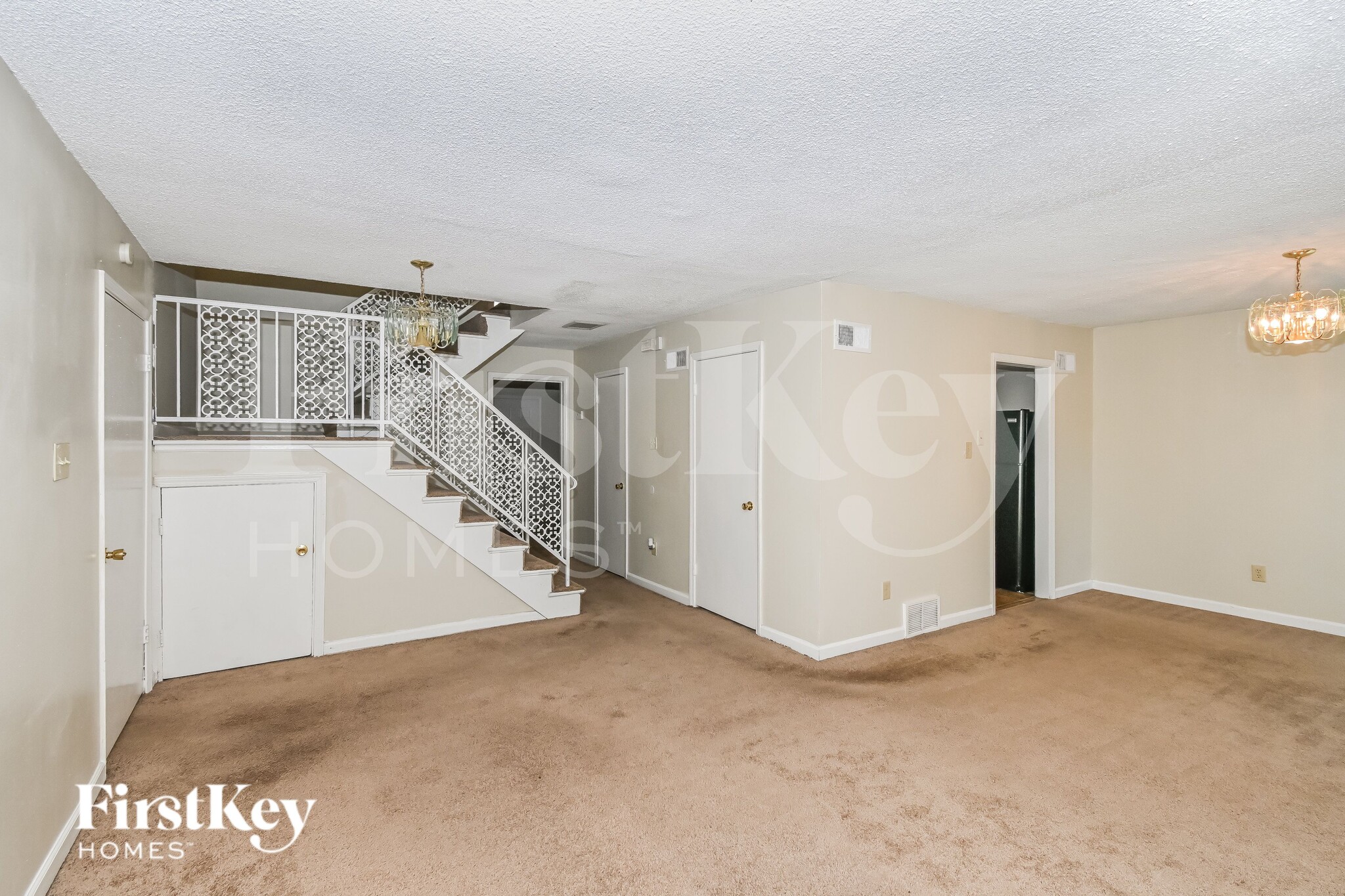 Building Photo - 2101 Hornsby Cove