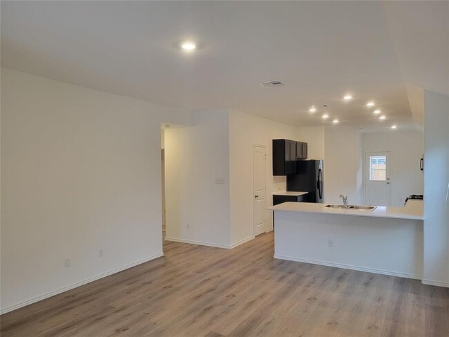 Building Photo - 319 Canley Lp