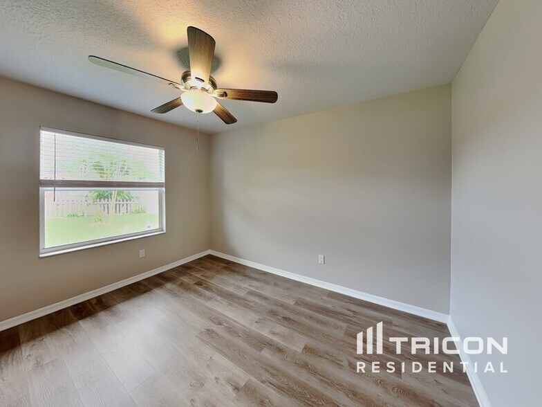 Building Photo - 99 Sandhurst Dr