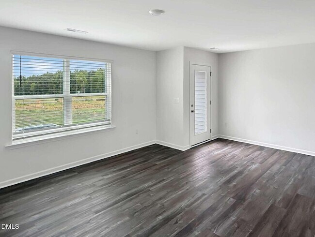Building Photo - 108 Clementine St