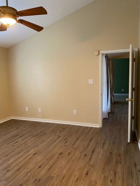 Building Photo - One level living in the Blakewood S/D