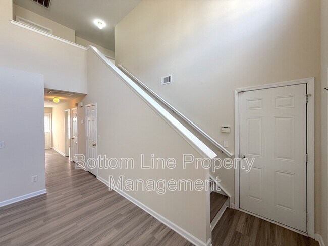 Building Photo - 2041 Sonoma Valley Dr