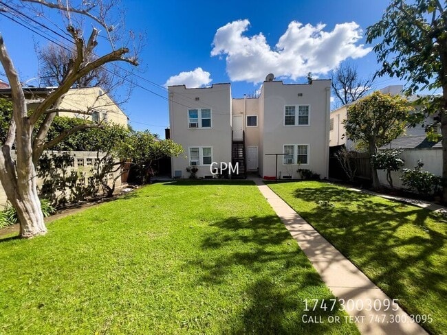 Building Photo - 803 Lindaraxa Park N