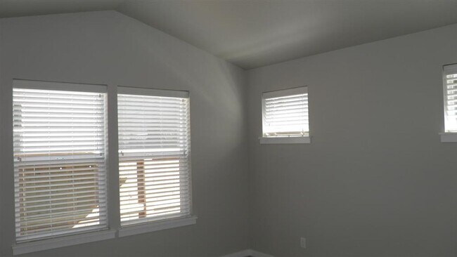 Building Photo - 20780 SE Shea Court