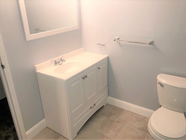 Building Photo - 1550 Worcester Rd