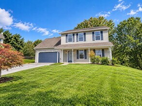 Building Photo - 407 Herringbone Ct