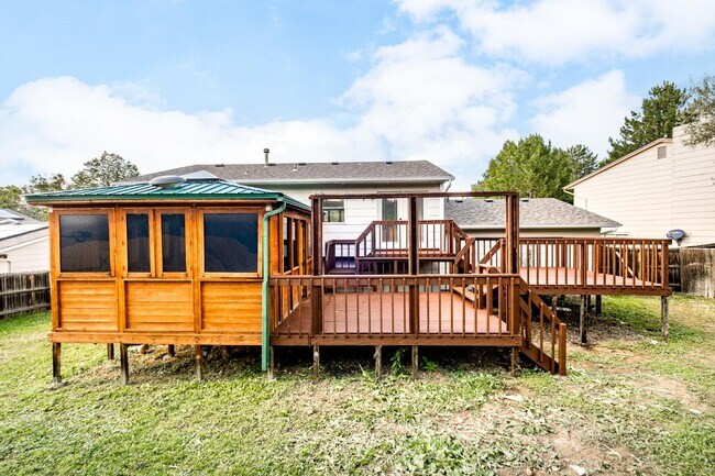 Building Photo - 18912 E Kansas Dr