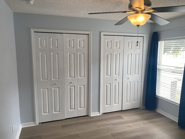 Building Photo - Beautiful Home Located In Tavares