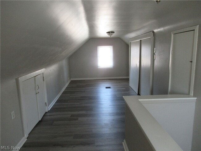 Building Photo - 4413 W 187th St