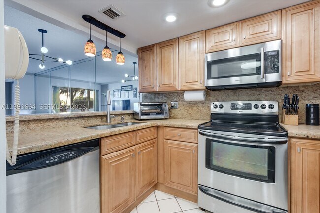 Building Photo - 1201 S Ocean Dr
