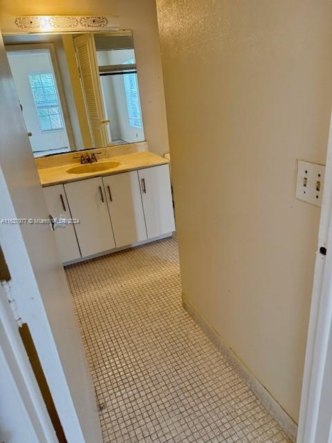 Building Photo - 4220 NW 21st St