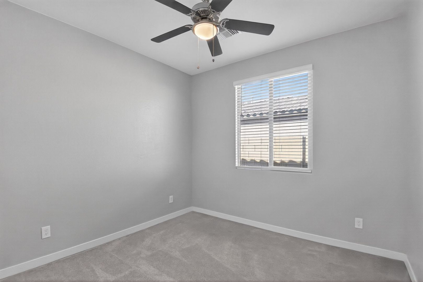 Building Photo - 10810 W Grant St