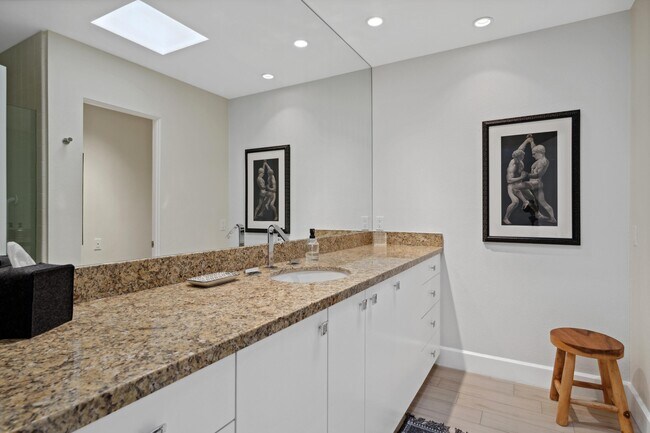 Building Photo - 78 Colgate Dr