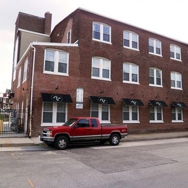 Primary Photo - 1410 MONROE St