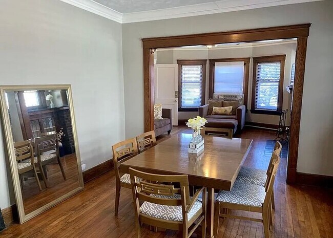 Building Photo - Buckingham11710