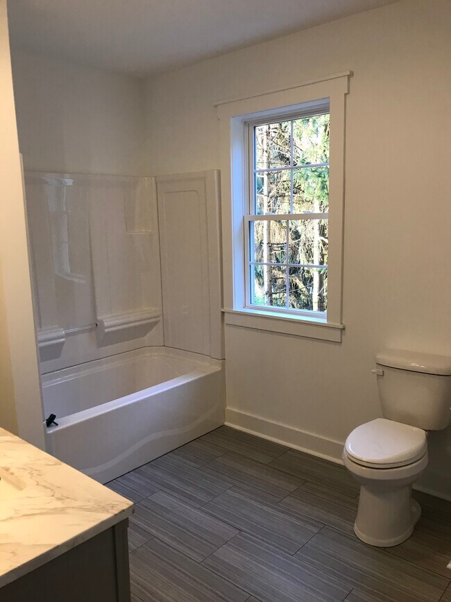 Bath - 2074 Creek Hill Rd