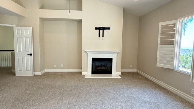 Building Photo - 21591 Hummingbird St