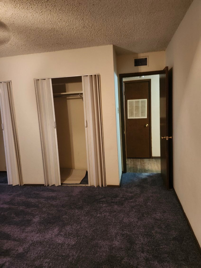 Second bedroom - 3030 Congress Blvd