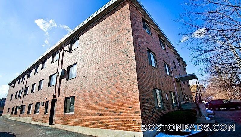 Building Photo - 14 Murdock St