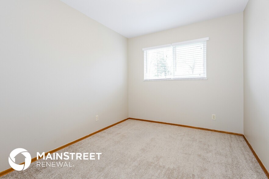 Building Photo - 2154 Christy Dr