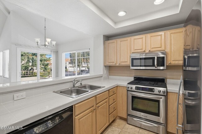 Building Photo - 4240 Lost Hills Rd